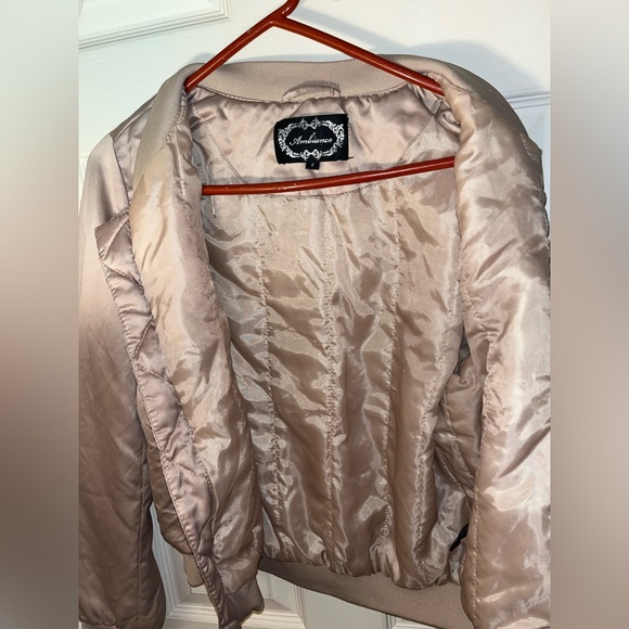 Bomber jacket - Picture 3 of 5